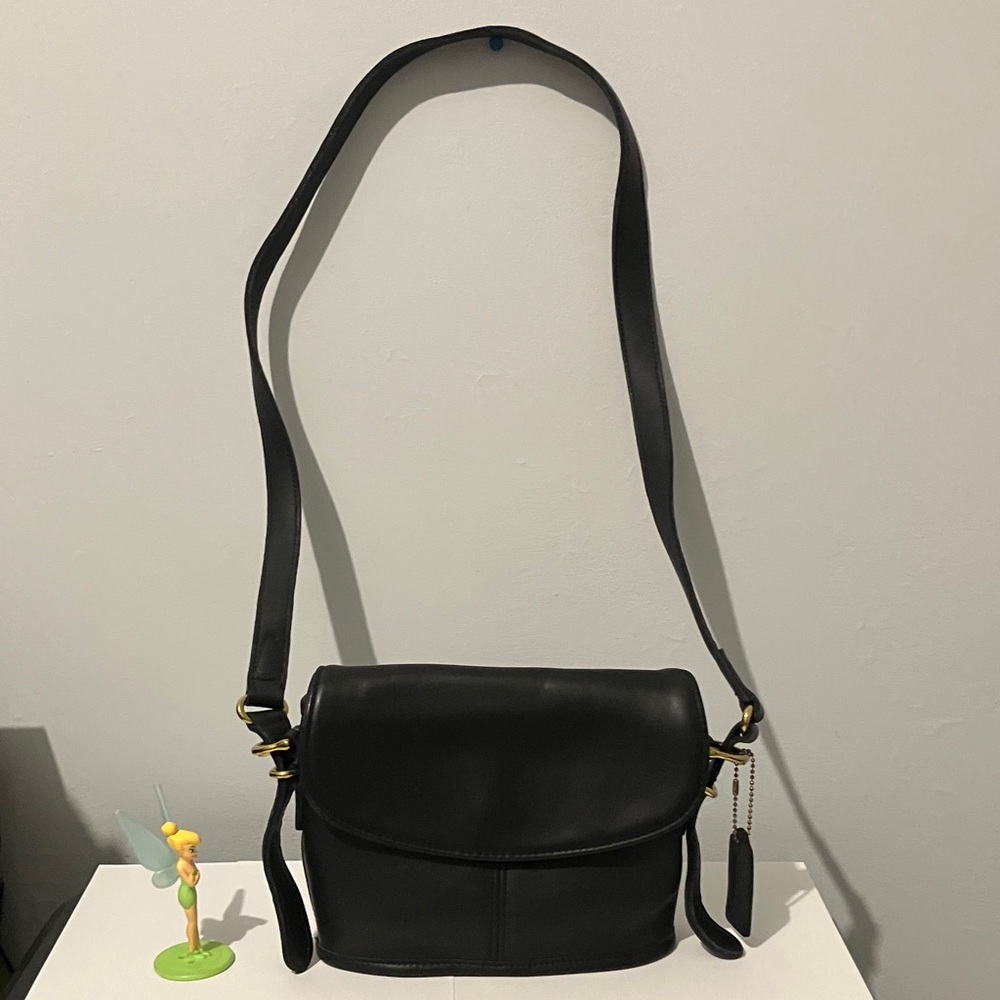 Elegant Vintage Coach Bag Style # 9801 Crossbody Black Leather.